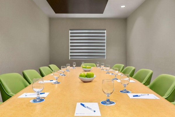 Wyndham Anaheim image 30